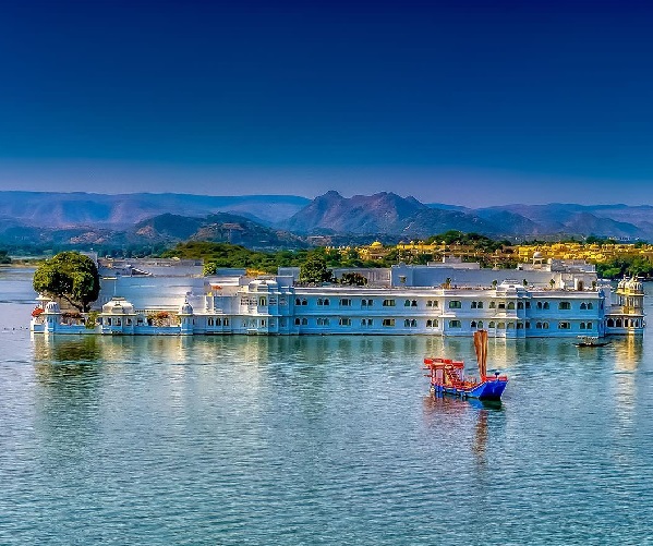 Lake Palace 2